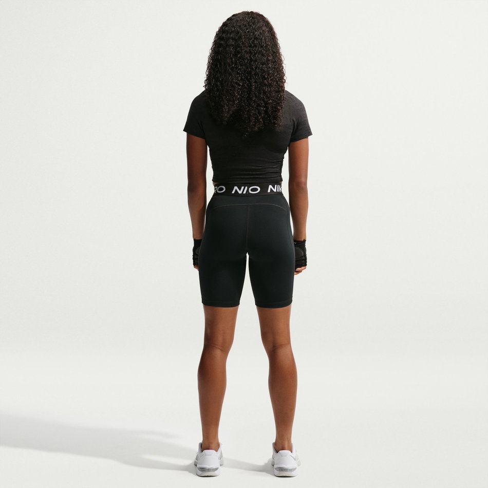 Nike Pro 365 Short 8In Kadın Şort