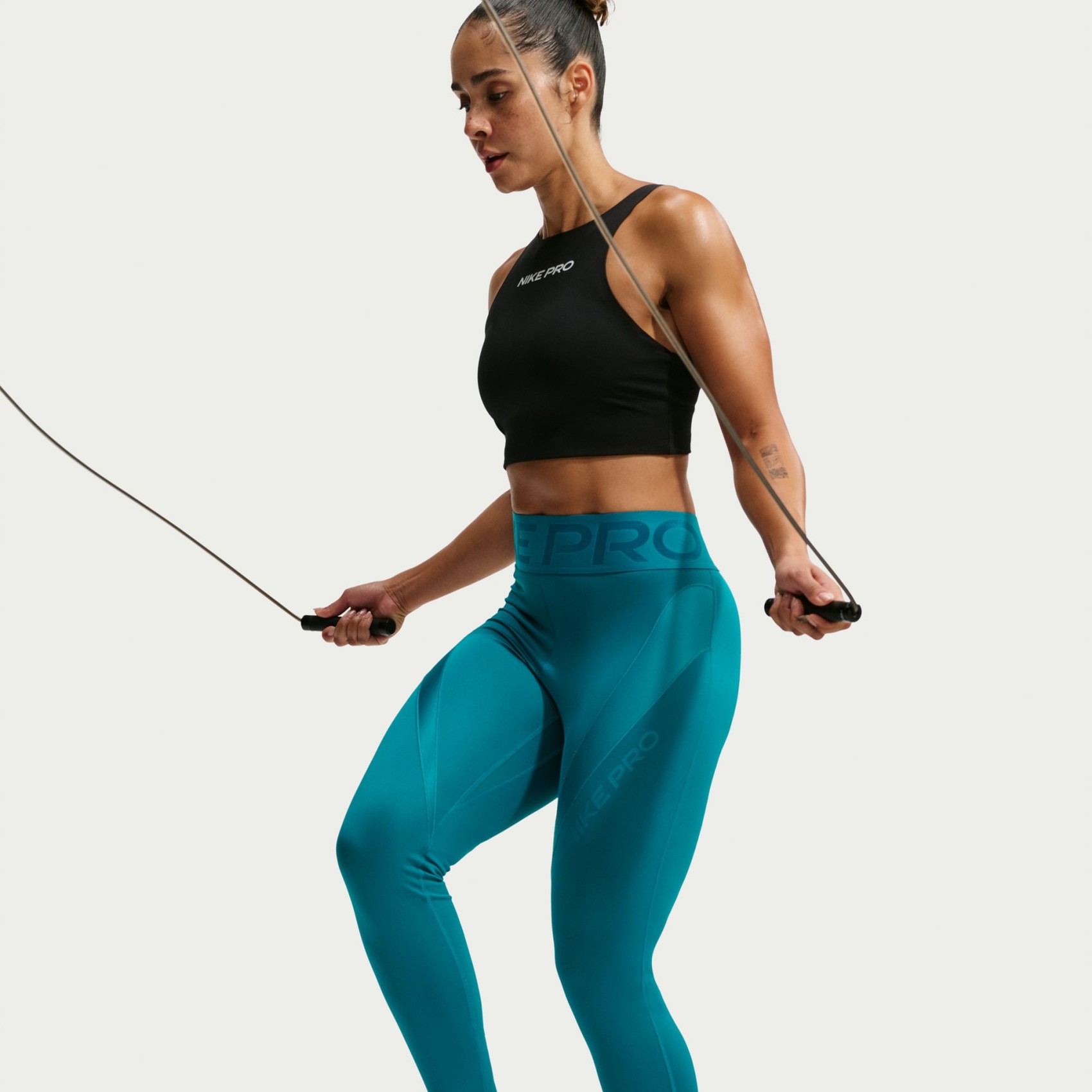 Женские тайтсы Nike Pro Dri-FIT Sculpt Hr 7/8 Tight Tayt