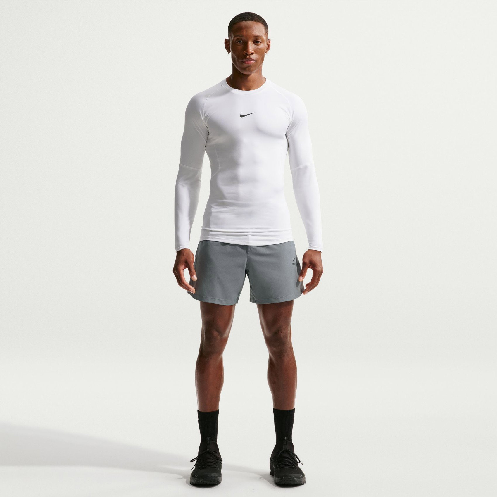 NIKE - Nike Pro Dri Fit Tight Top Ls Erkek Beyaz Uzun Kollu Tişört