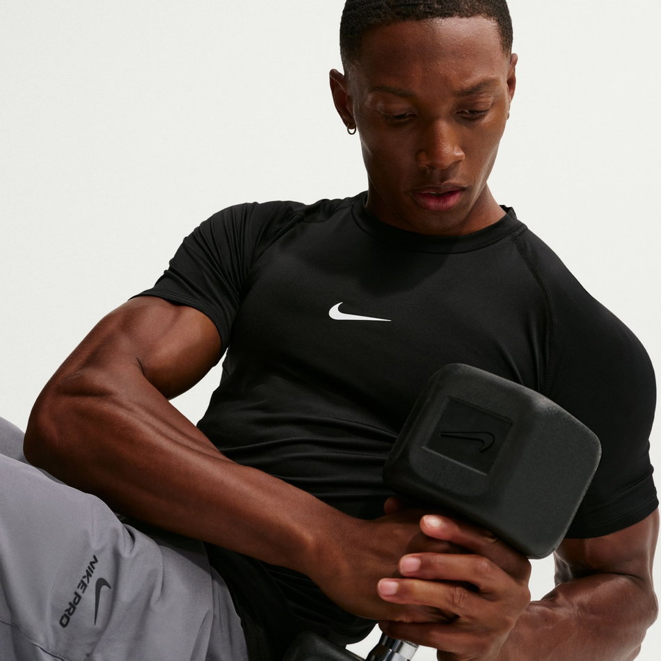 Nike Pro Dri-FIT Tight Top Short-Sleeve Erkek Tişört