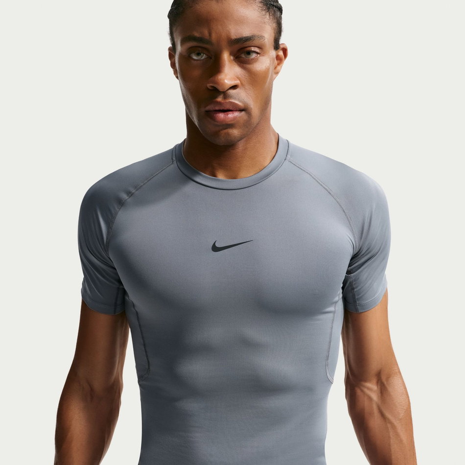 Nike Pro Dri-FIT Tight Top Short-Sleeve Erkek Tişört