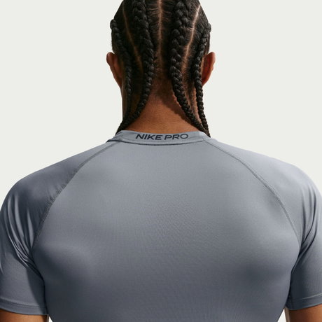 NIKE - Nike Pro Dri-FIT Tight Top Short-Sleeve Erkek Tişört (1)