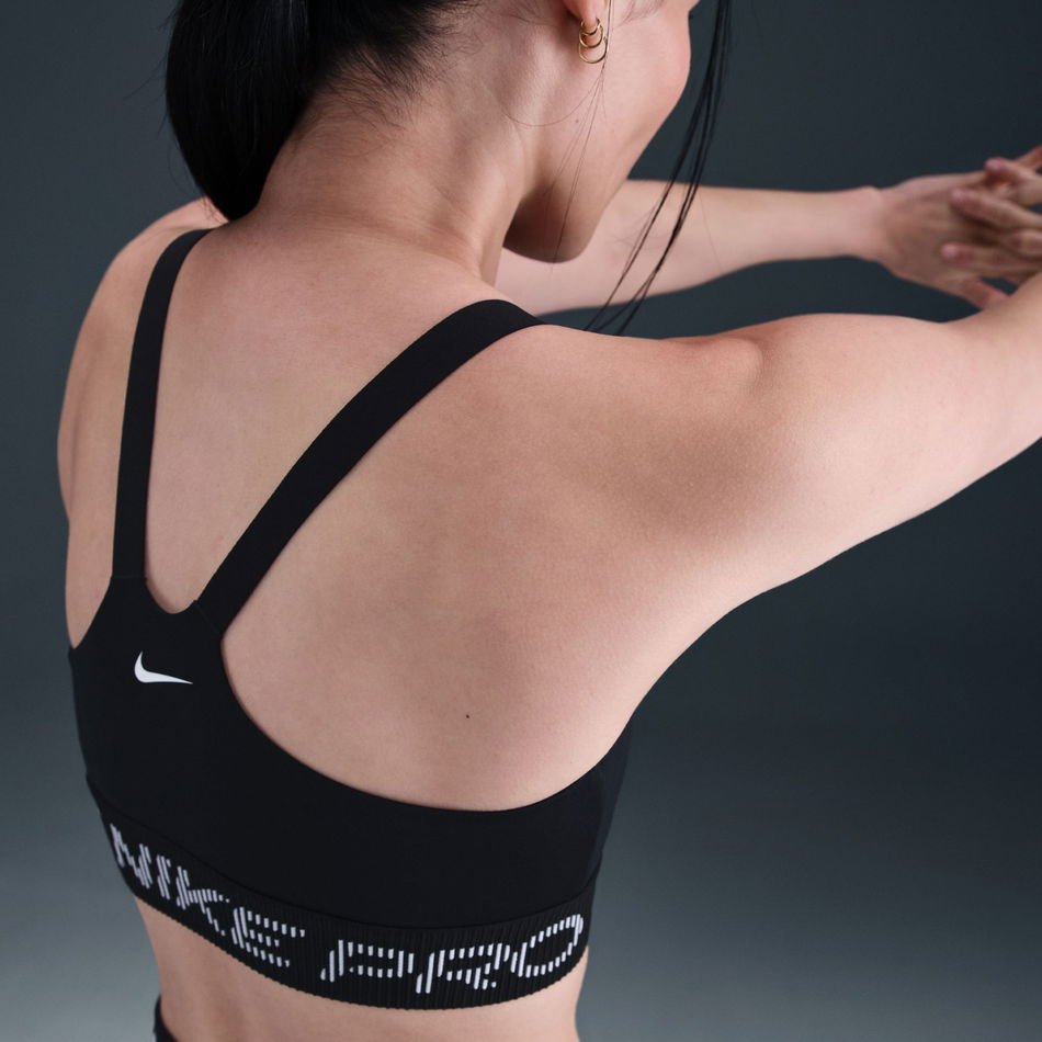 Nike Pro Hafif Destekli Pedsiz Bra Kadın Sporcu Sütyeni