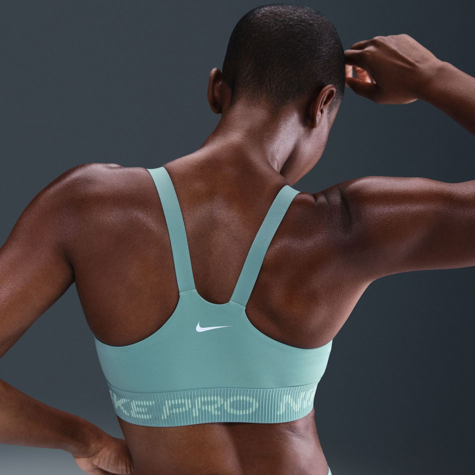 Nike Pro Hafif Destekli Pedsiz Bra Kadın Sporcu Sütyeni