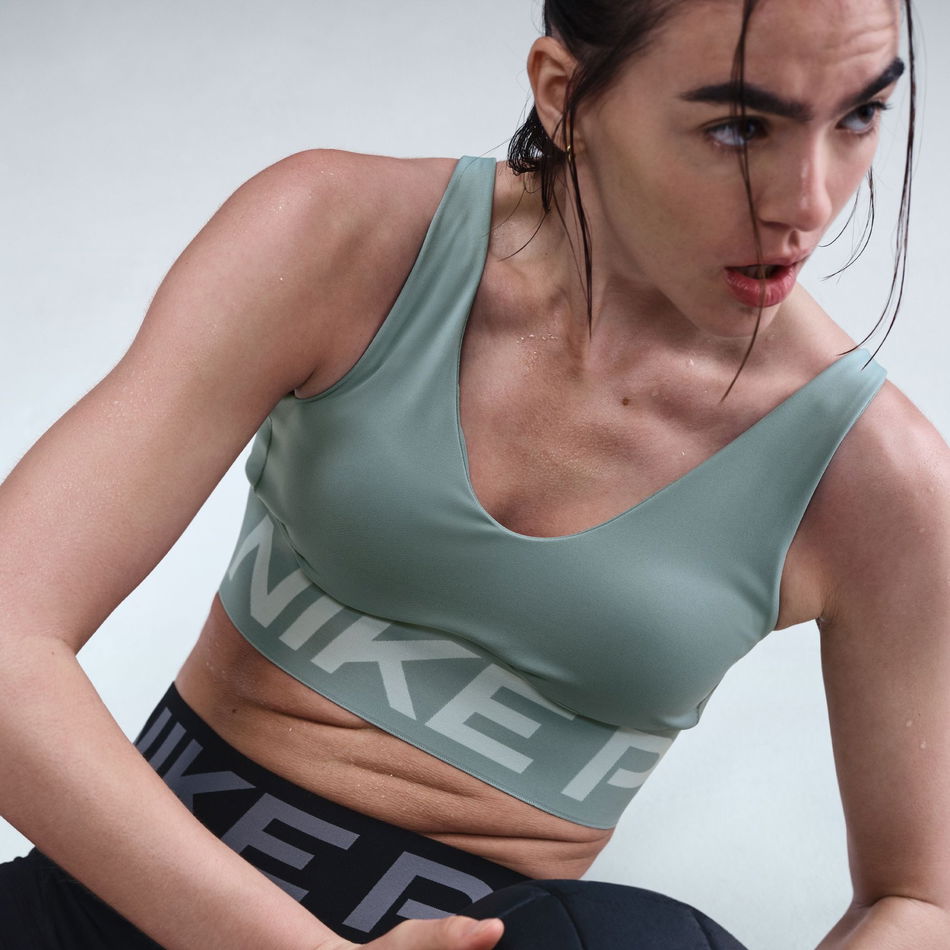 Nike Pro Indy Plunge Orta Destekli Pedli Bra Kadın Sporcu Sütyeni
