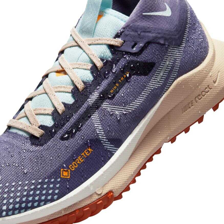 React Pegasus Trail 4 GORE-TEX Kadın Koşu Ayakkabısı