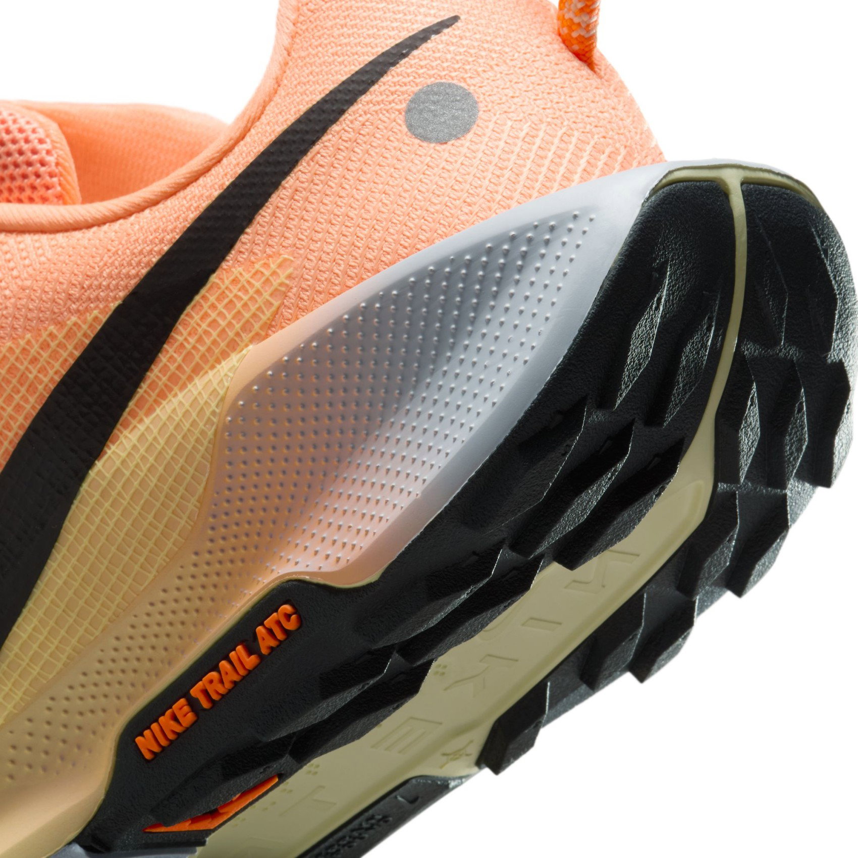 Nike ReactX Pegasus Trail 5 Kadın Koşu Ayakkabısı DV3865-800