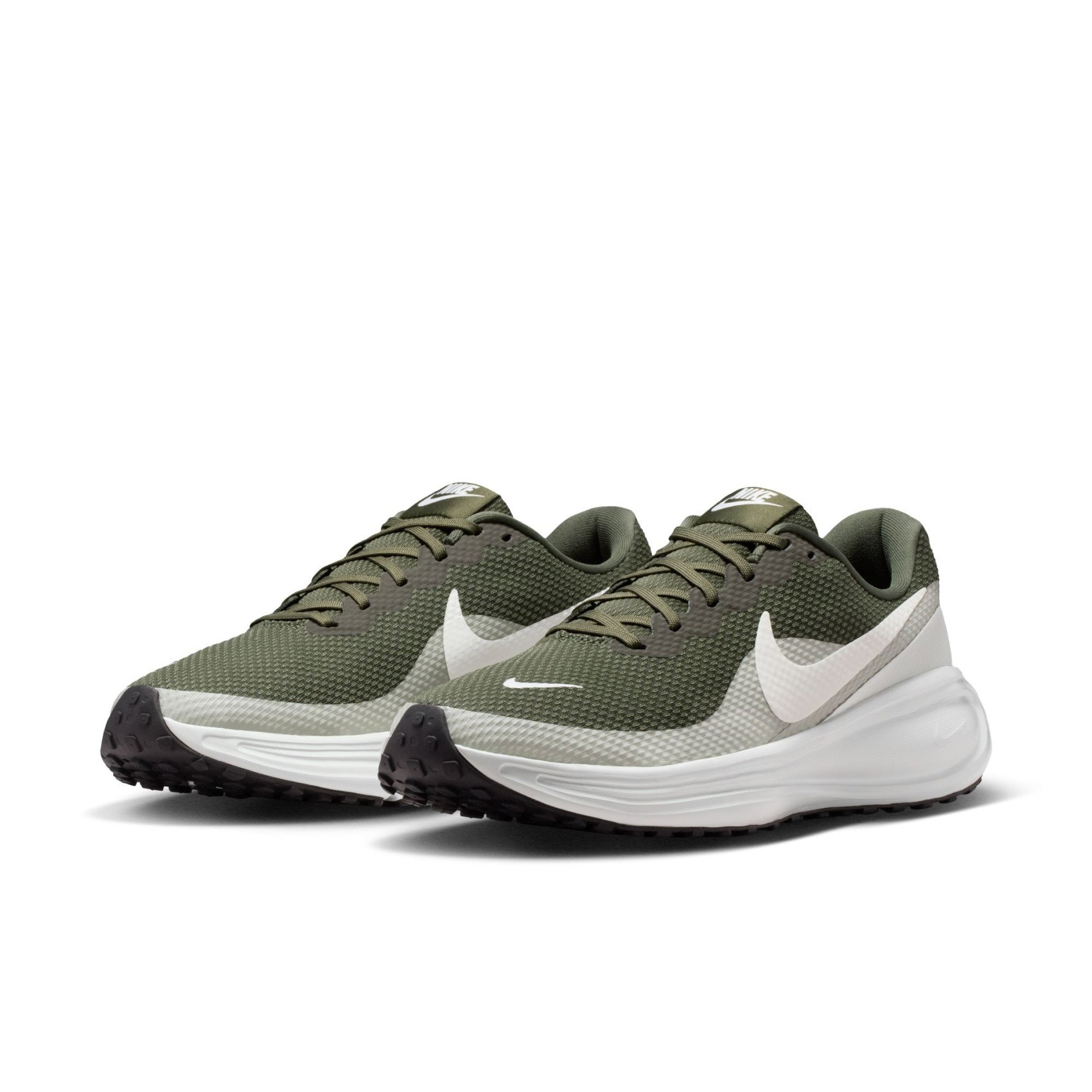 Nike Haki Nike Revolution 8