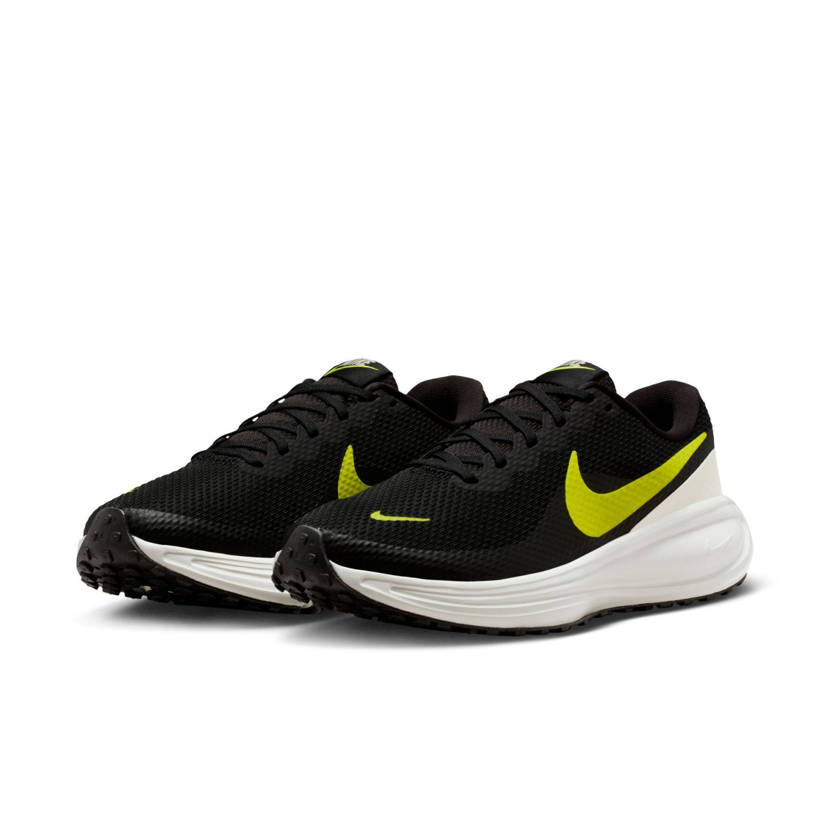 Nike Siyah Nike Revolution 8