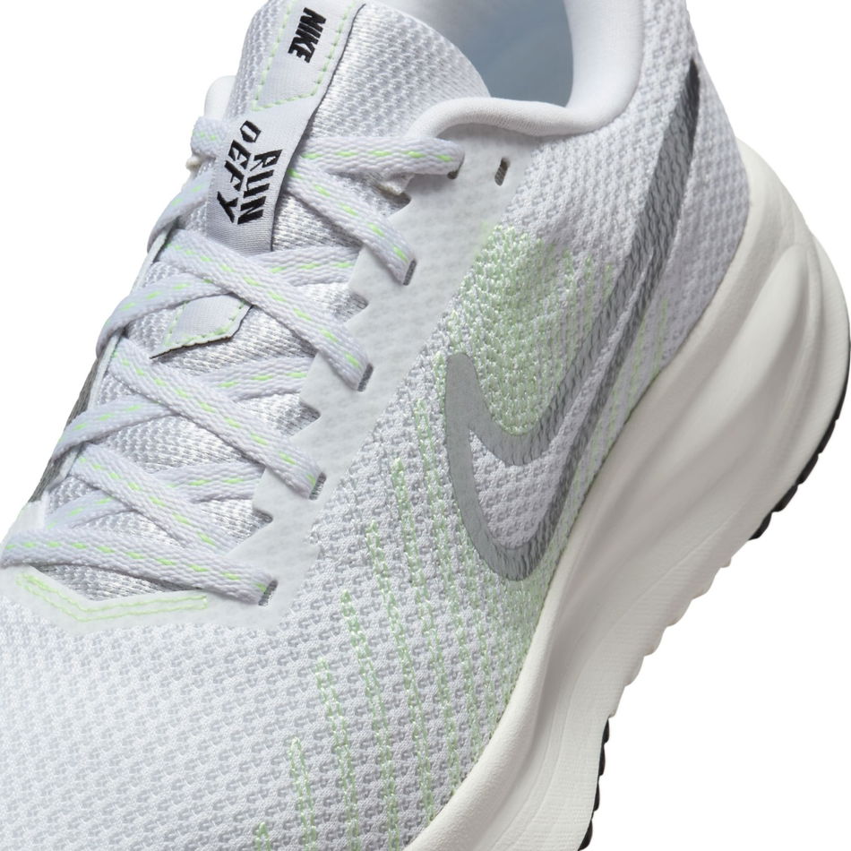 Run Defy Kadın Gri Koşu Ayakkabısı