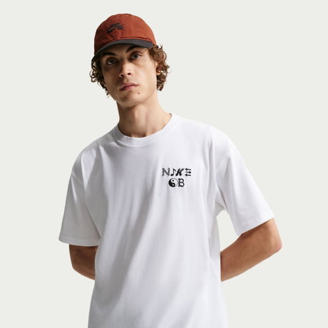 NIKE - SB Tee Stickers Erkek Beyaz Tişört (1)