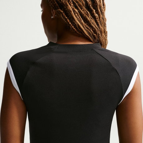 NIKE - Sleeveless Fitted Qz Top Gls Kadın Siyah Tişört (1)