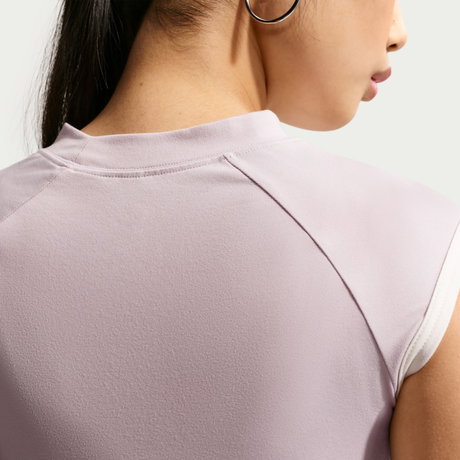 NIKE - Sleeveless Fitted Qz Top Gls Kadın Tişört (1)
