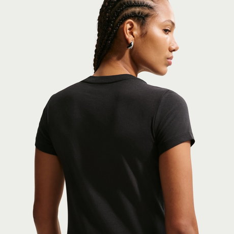 NIKE - NSW Chill Knit Crop Kadın Tişört (1)
