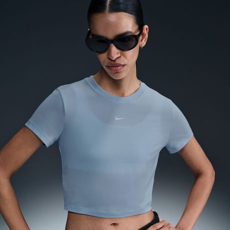 NIKE - Nike Sportswear Chill Knit Crop Kadın Tişört
