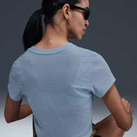 NIKE - Nike Sportswear Chill Knit Crop Kadın Tişört (1)