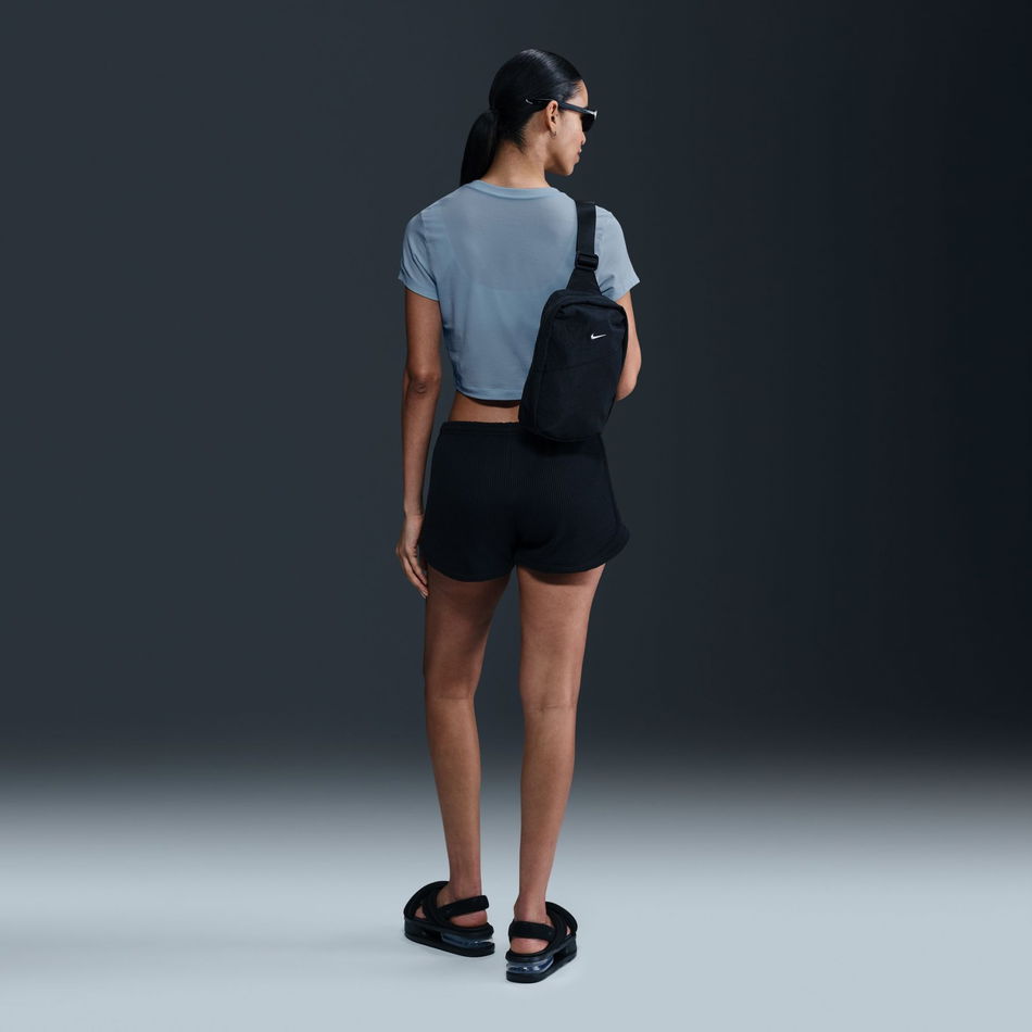 Nike Sportswear Chill Knit Crop Kadın Tişört