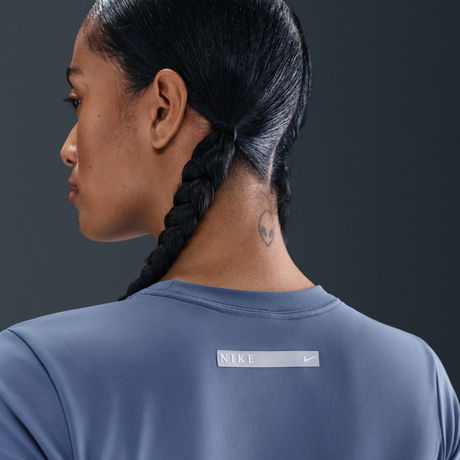 NIKE - Nike Sportswear Crop Kadın Mavi Tişört (1)
