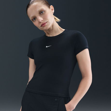 NIKE - Nike Sportswear Crop Kadın Siyah Tişört