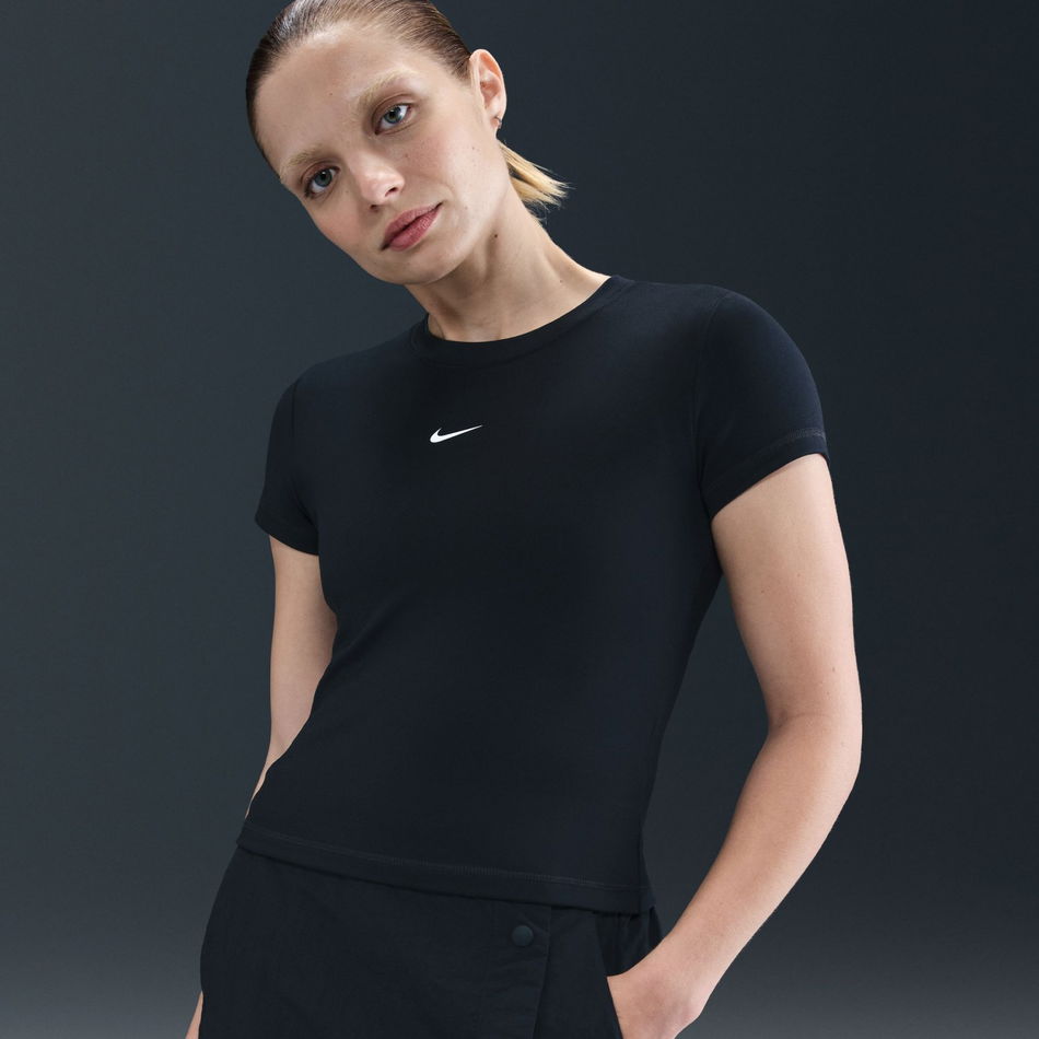 Nike Sportswear Crop Kadın Siyah Tişört