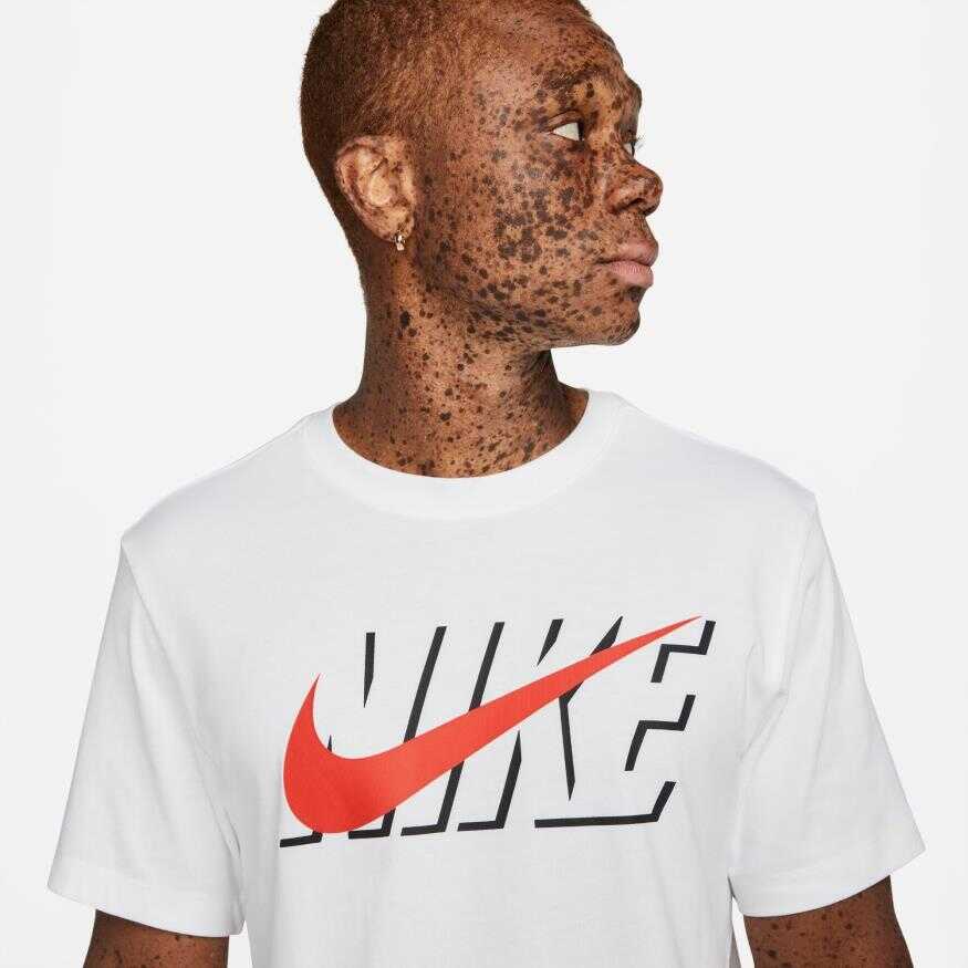 Nike sportswear block logo best sale