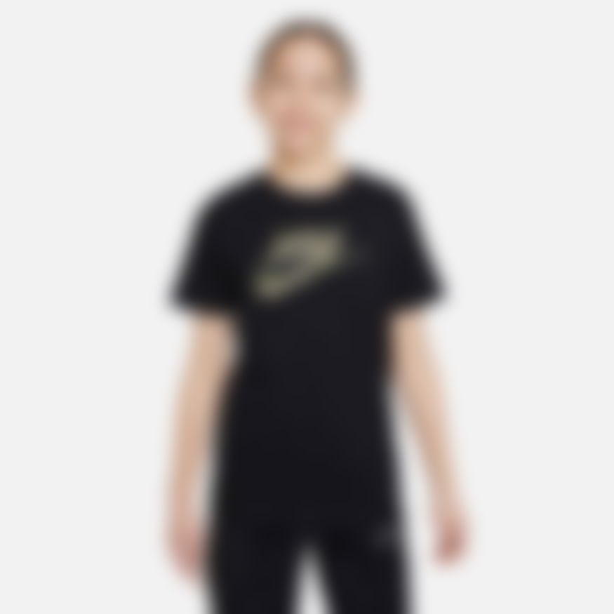 NIKE - NSW Tee Club Seasonal Camo Çocuk Tişört