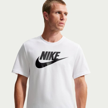 NIKE - NSW Tee Icon Futura Erkek Tişört