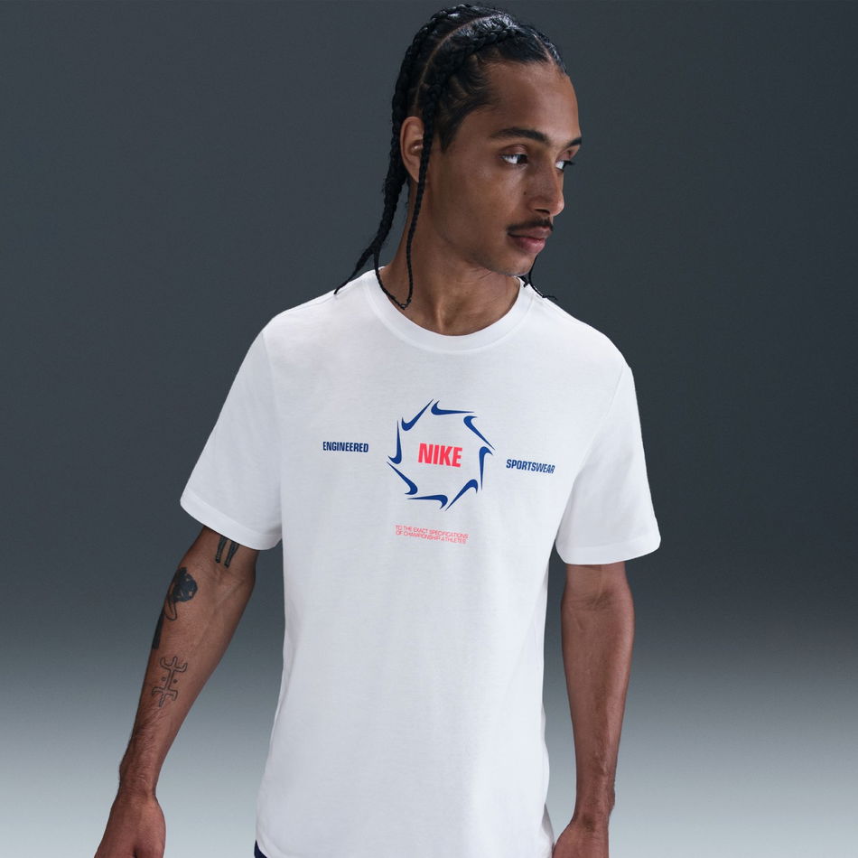 Nike Sportswear Tee Swoosh Erkek Beyaz Tişört