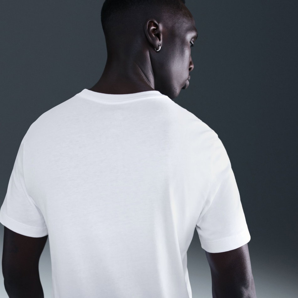 Nike Sportswear Tee Swoosh Erkek Beyaz Tişört