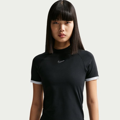 NIKE - Ss Fitted Top Gls Kadın Siyah Tişört