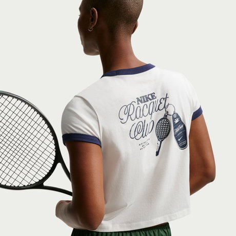 NIKE - Ss Tee Heritage Racquet Club Mod Kadın Beyaz Tişört