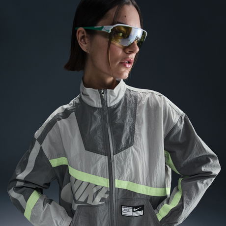 NIKE - Street Woven Jacket Kadın Gri Ceket (1)