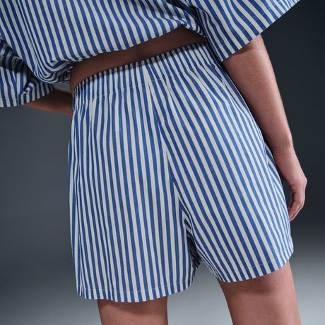 NIKE - Stripe Poplin Short Kadın Şort (1)