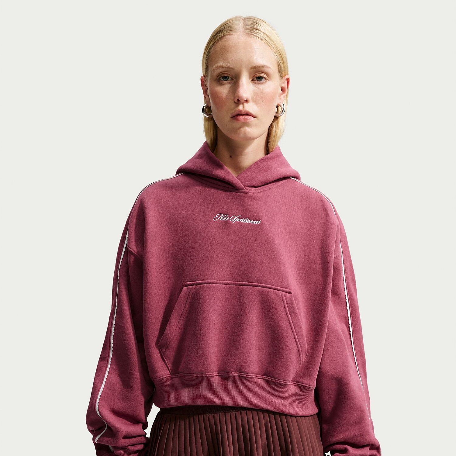 Женский свитшот Nike Studio Fleece Mw Crop Scallop Hoodie