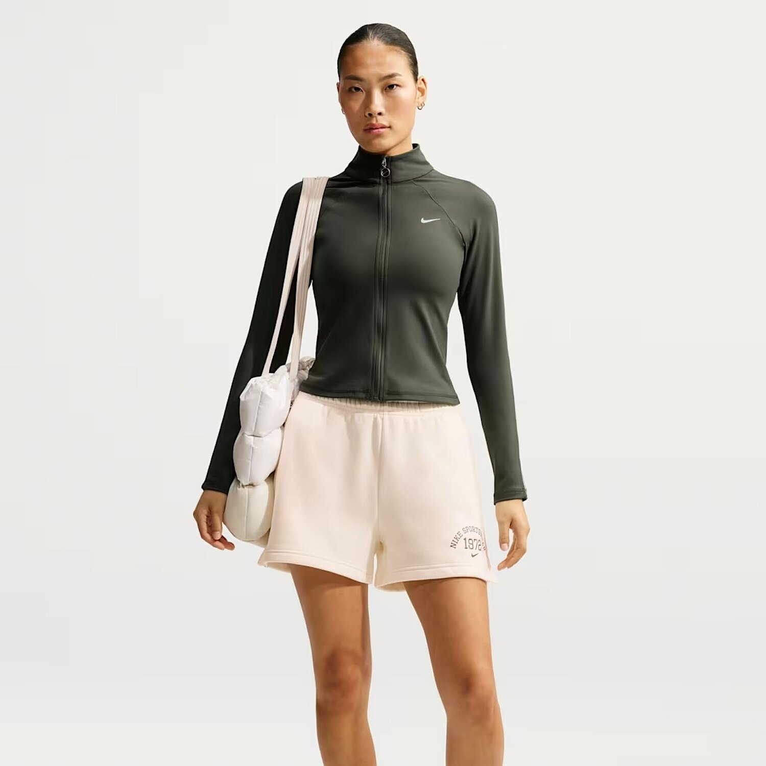 Женские шорты Nike Studio Fleece Std Short