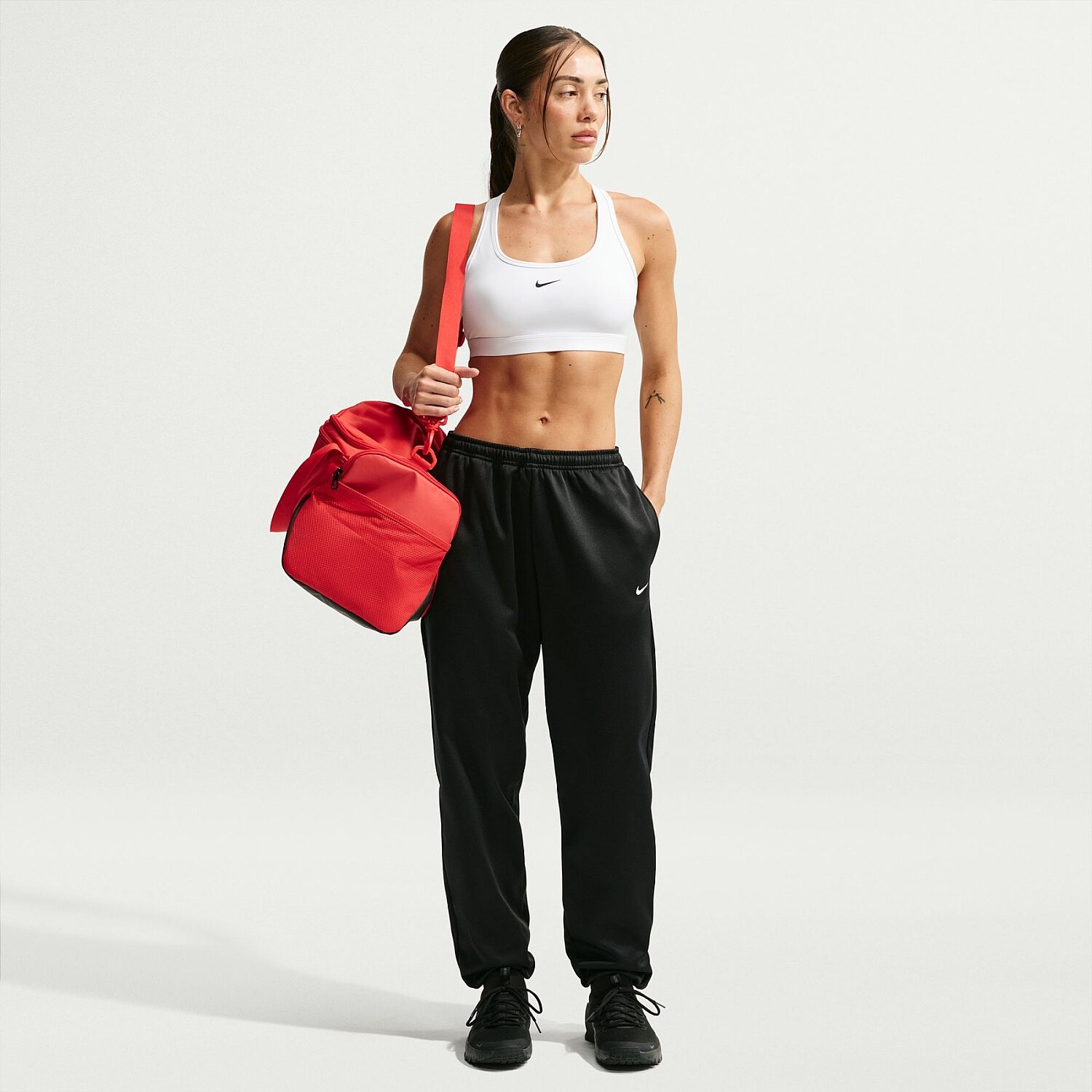 Женские спортивные штаны Nike Studio Fleece Therma-FIT Normal Belli