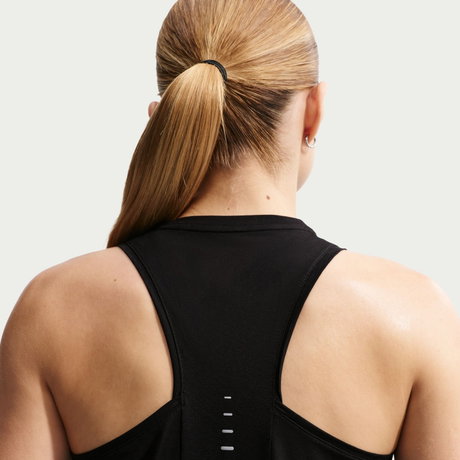 NIKE - Swift Breathe Tank Kadın Siyah Atlet (1)