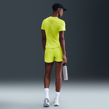 NIKE - Swift Dri-FIT SS Top Kadın Sarı Tişört (1)