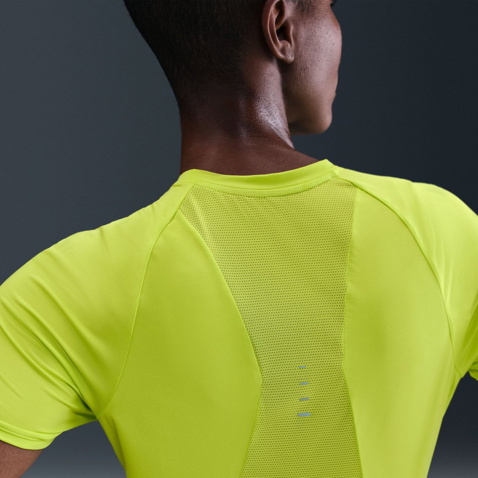 Swift Dri-FIT SS Top Kadın Sarı Tişört