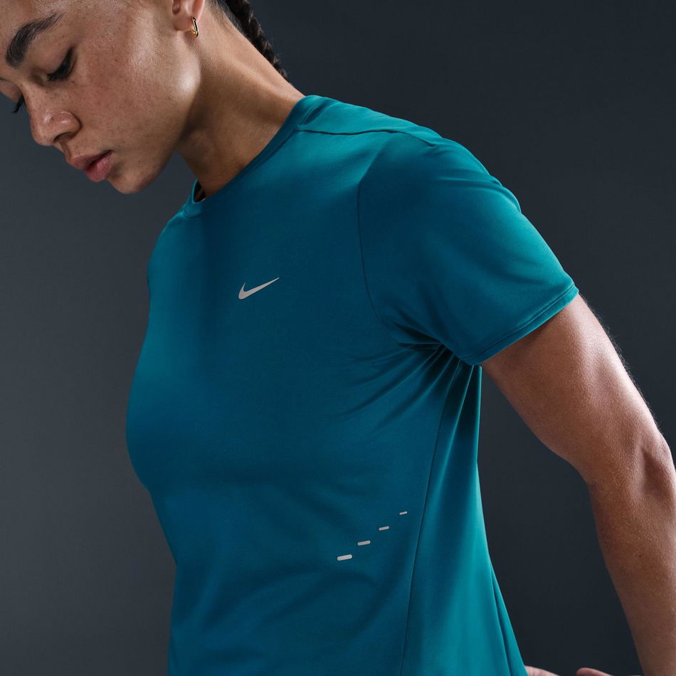 Swift Dri-FIT SS Top Kadın Tişört