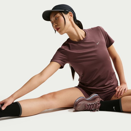 NIKE - Swift Dri-FIT Ss Top Kadın Tişört