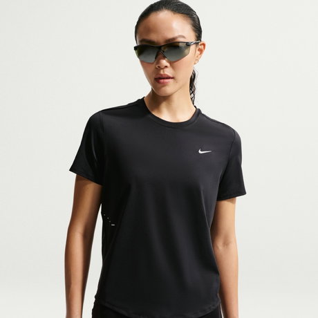 NIKE - Swift Dri-FIT Top Ss Kadın Siyah Tişört