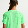 NIKE - Swift Dri-FIT Top Ss Kadın Yeşil Tişört (1)
