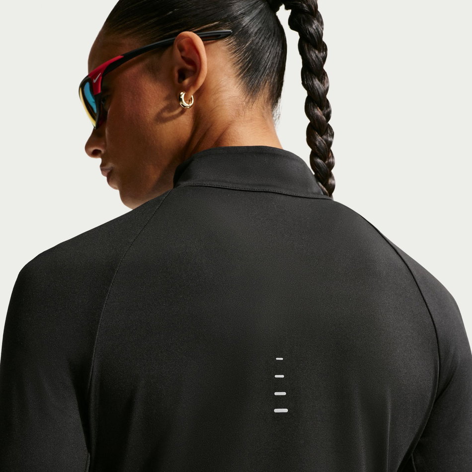 Swift Dri-FIT UV HZ Top Kadın Siyah Sweatshirt