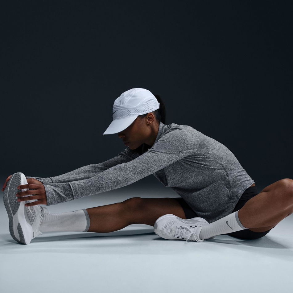 Swift Dri-FIT UV HZ Top Kadın Sweatshirt