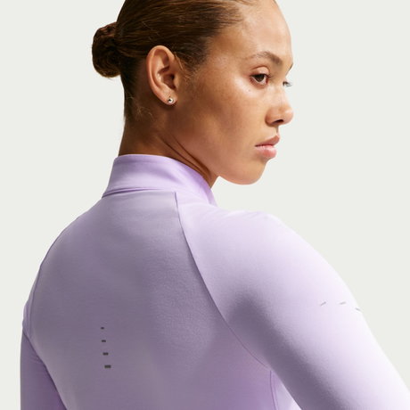 NIKE - Swift Dri-FIT UV Hz Top Kadın Sweatshirt (1)