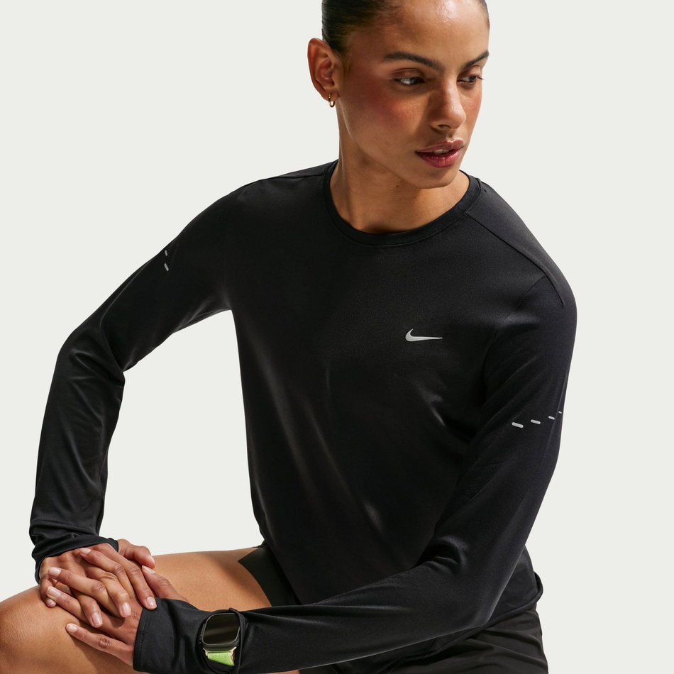 Swift Dri-FIT UV LS Crew Kadın Siyah Sweatshirt