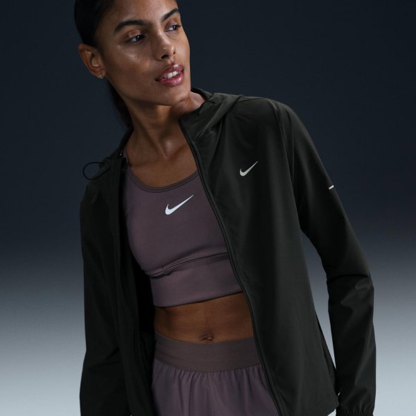 Женская куртка Nike Swift Repel Packable