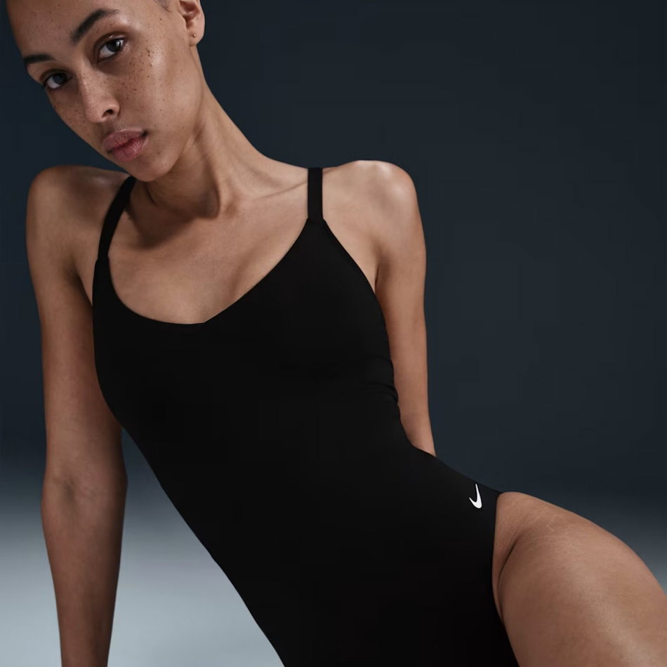 Nike Swim Effortless Essential V-Neck Kadın Siyah Mayo