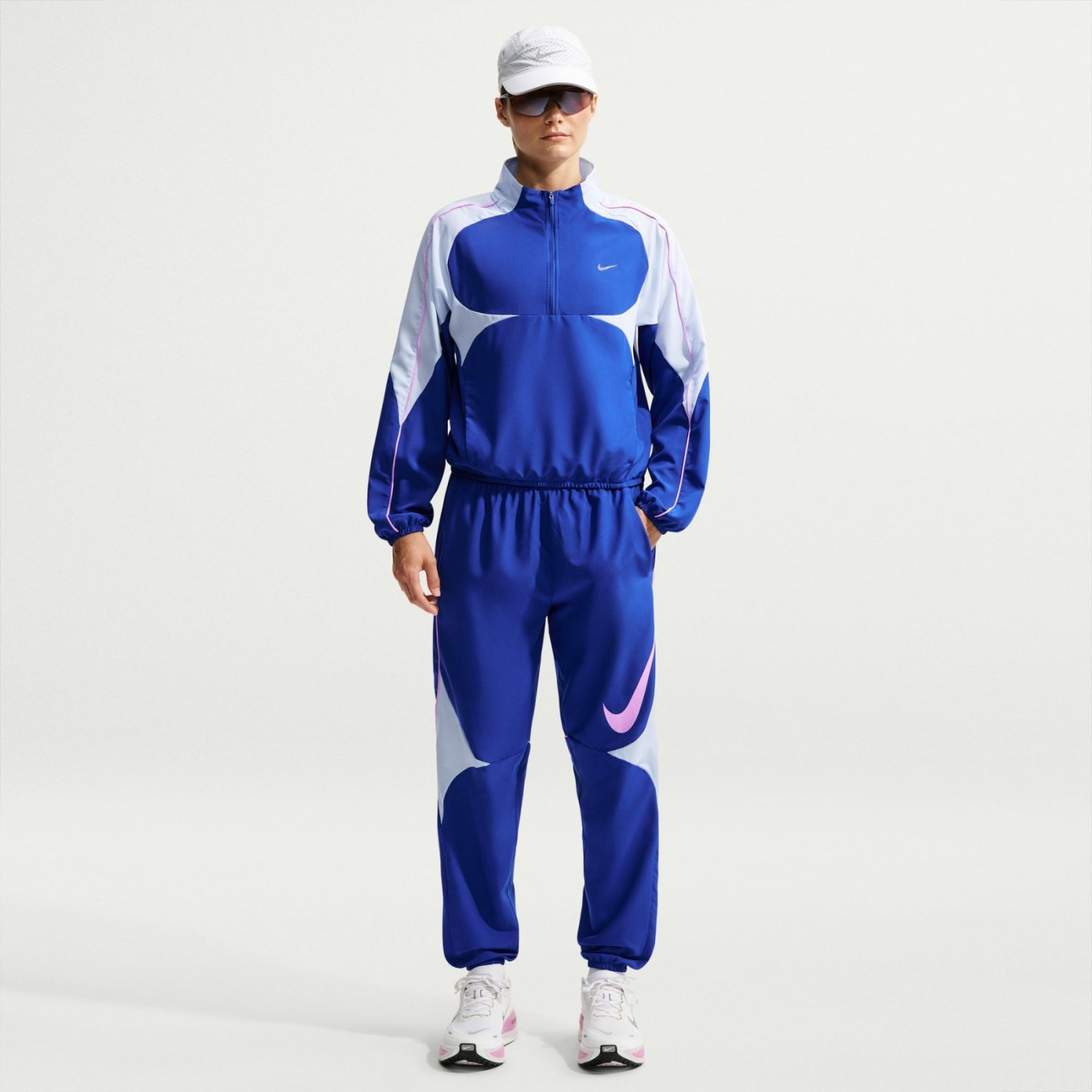 Женские спортивные штаны Nike Swoosh Dri-FIT Pant